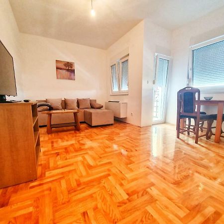 Apartman 44 Bijeljina Exterior photo